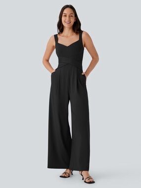 NWT Halara Sleeveless Jumpsuit with Pockets
